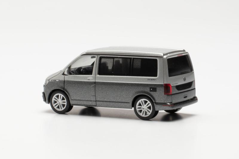 Herpa VW T6.1 California Ocean 2022 grau/silber